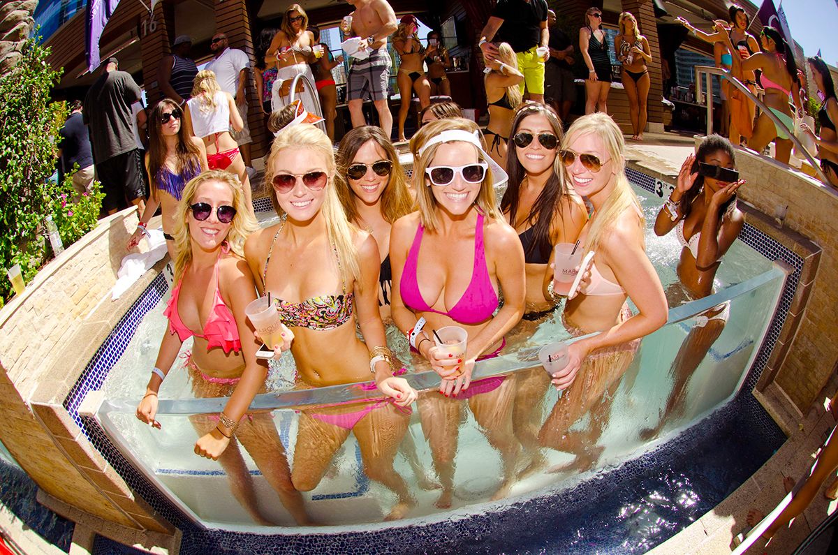 Pool Party VIP Bus Las Vegas